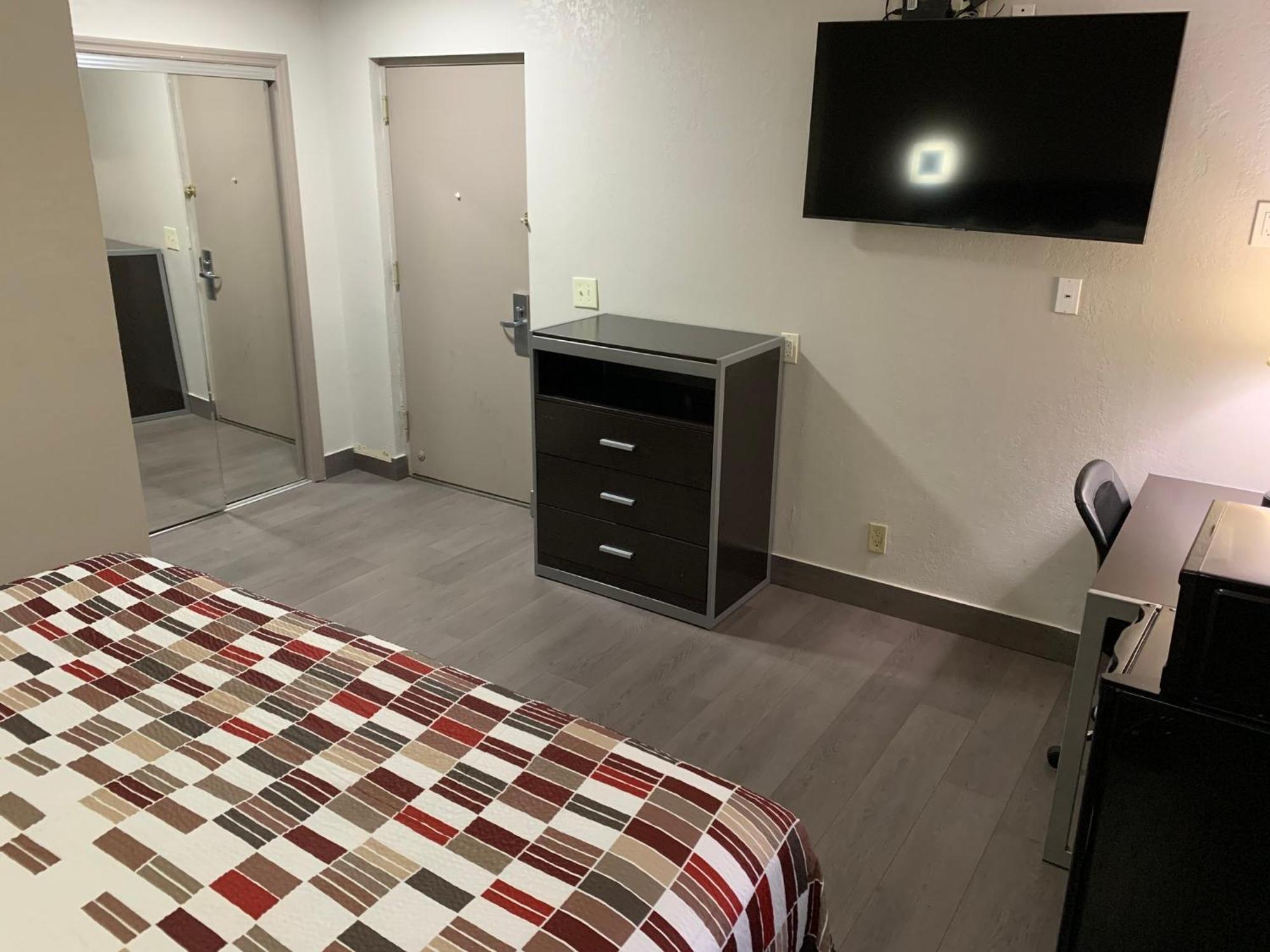 Red Roof Inn Copiague Экстерьер фото
